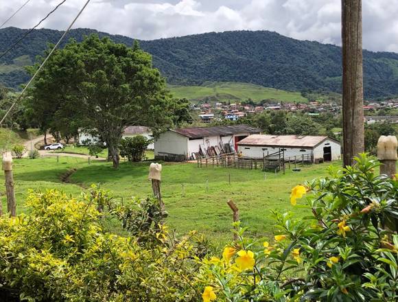 Finca con dos viviendas en Dagua (Municipio)
