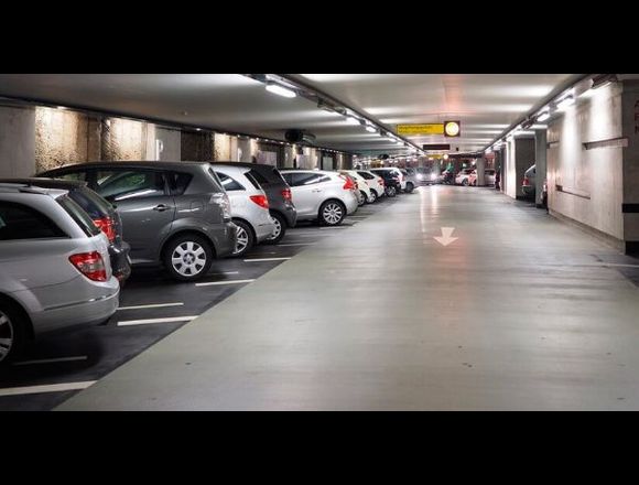 Se arrienda estacionamientos Stgo. Centro en Santiago (Comuna)