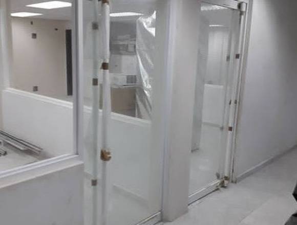 Se realizan trabajo de cristalería y herrería en Libertador (Municipio)