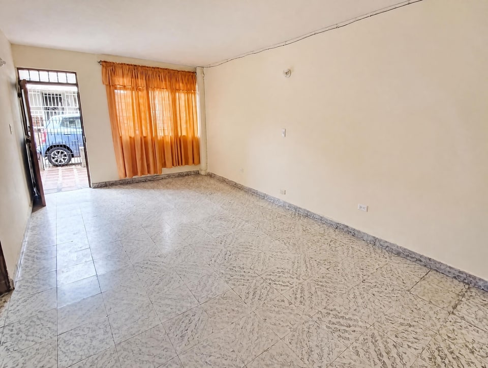 CASA BIFAMILIAR EN VENTA EN PALMIRA ZAMORANO LOS MANGOS en Palmira (Municipio)