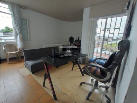 CASA EN VENTA PALMIRA ESQUINERA CON LOCAL BARRIO COLOMBIA