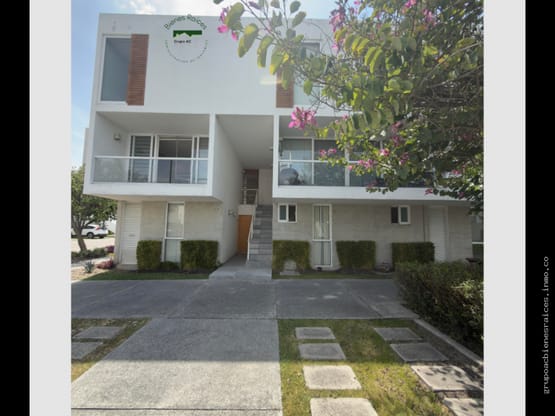 RENTA DEPARTAMENTO DUPLEX JURIQUILLA SANTA FE EL RESPIRO R-1345