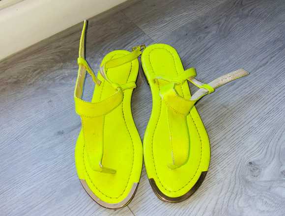 Se vende hermoso calzado para dama en Santiago (Comuna)