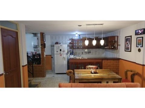 CASA EN VENTA CENTRO TOCANCIPA