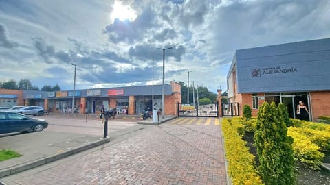 LOCAL EN VENTA, VEREDA CANAVITA TOCANCIPA en Zipaquirá (Municipio)
