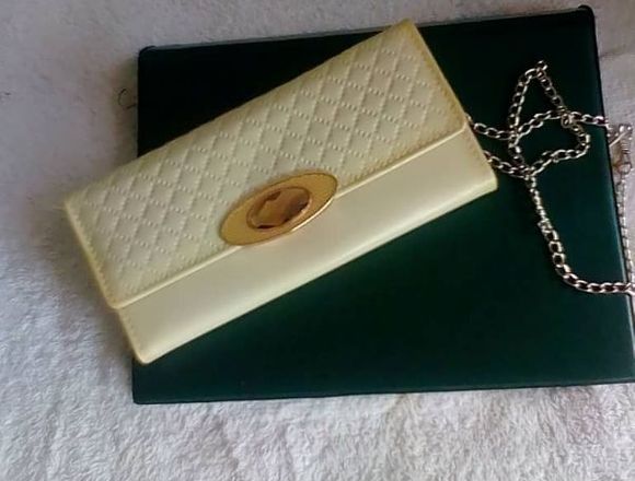Cartera de cuero para fiesta, nueva en Libertador (Municipio)