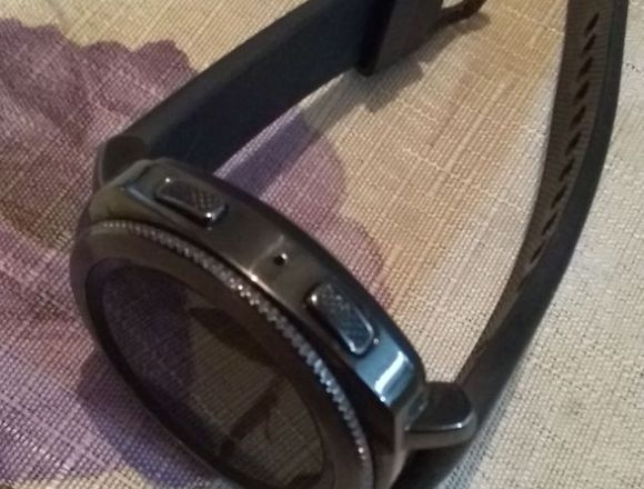 Reloj Samsung Gear Sport con su cargador en Libertador (Municipio)