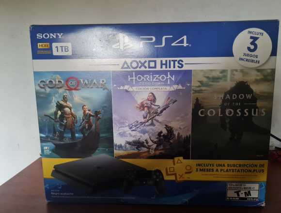 Consola playstation 4 + 11 juegos en David (Distrito)